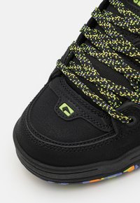 Globe FUSION - Sapatilhas de skate - black/lime