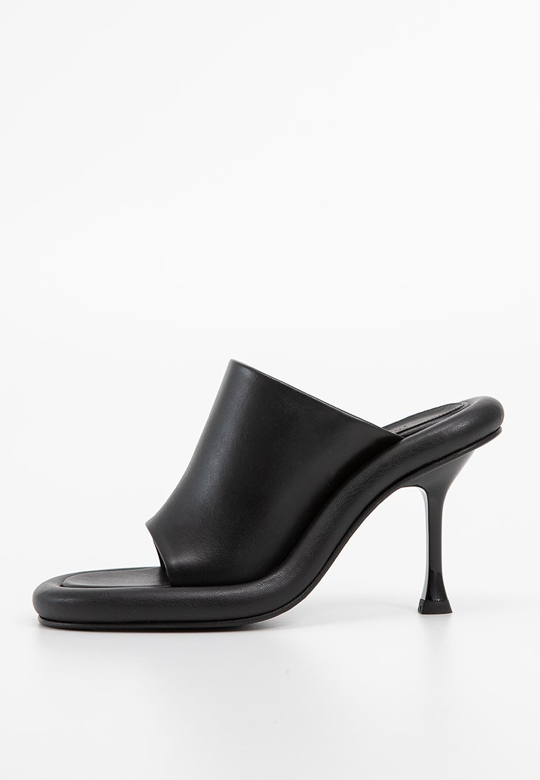 J.W. Anderson Muiltjes met hak zwart