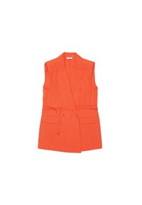 Blazer arancione senza maniche con design doppiopetto, colletto a rever, dettaglio cintura e tasche frontali. Realizzato in tessuto leggero.