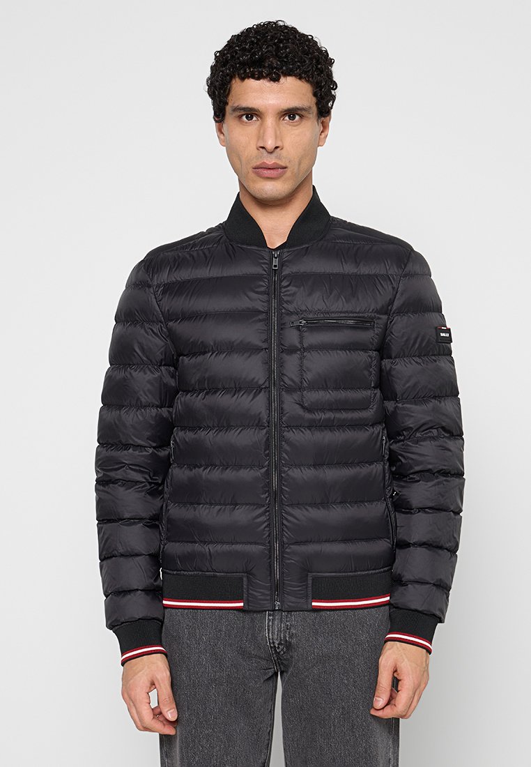 Bally Gewatteerde jas zwart Bally Gewatteerde jas zwart