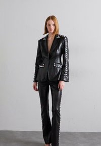 Cinq à Sept STUDDED SHAILENE PANT - Trousers - black