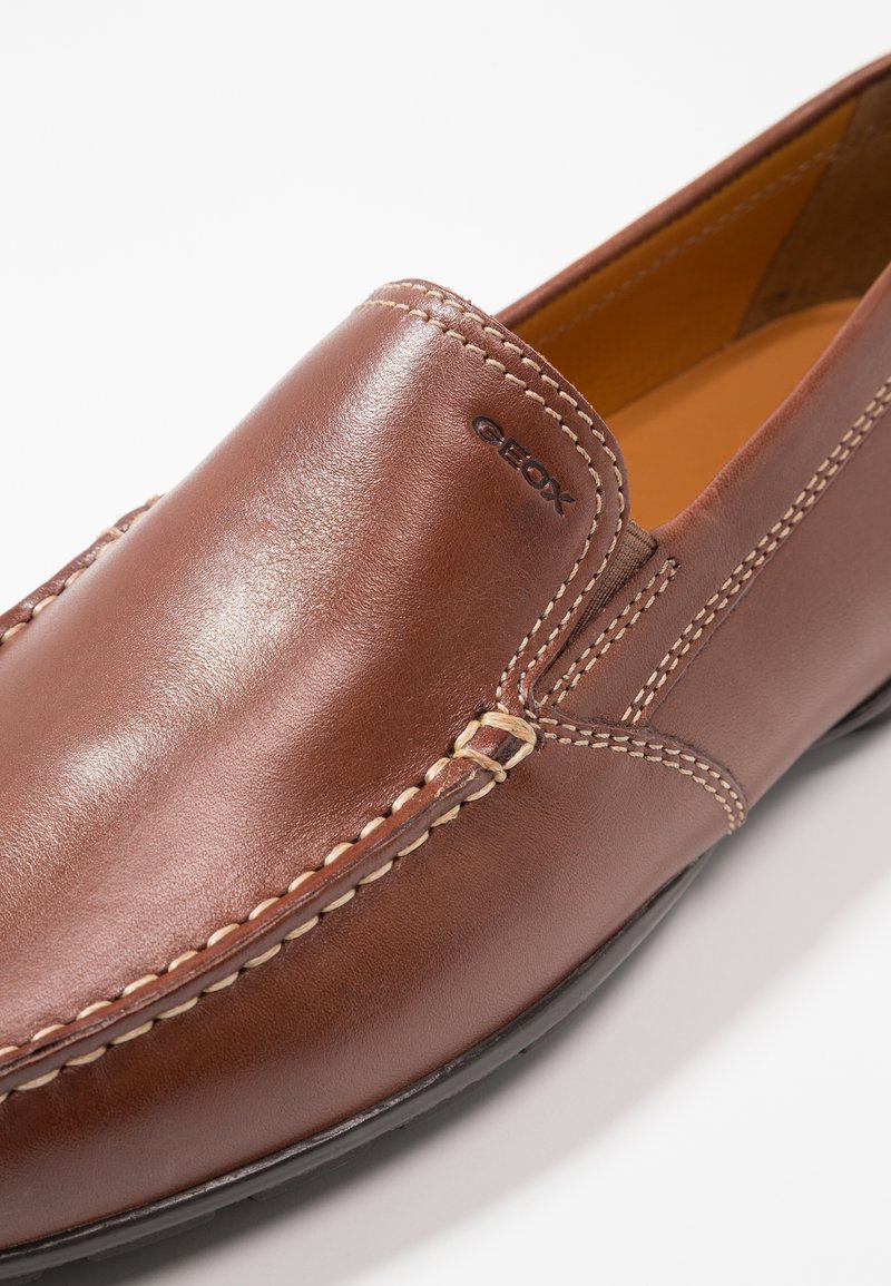 Geox UOMO Mocasines - coffee/marrón - Zalando.es