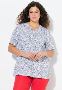 Ulla Popken GEOMETRIC FISH SHORT SLEEVE V-NECK - T-shirt con stampa - snow white