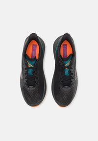 HOKA MACH 6 - Chaussures de running sur route - black/electric tangerine