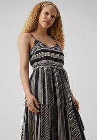Vero Moda VMDICTHE SINGLET DRESS - Robe longue - black/birch