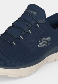 Skechers SUMMITS - Αθλητικά παπούτσια - navy/silver-coloured