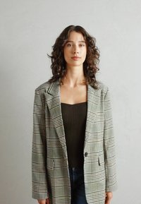 Pavement MANDY  - Stivali con plateau - brown