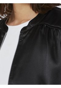 VILA Bomberjacka - black