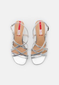 s.Oliver Sandaler - silver-coloured