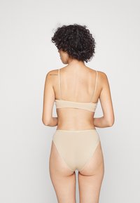 Schiesser TAI 2 PACK - Slip - sand