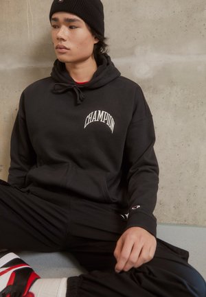 HOODED - Hoodie - black