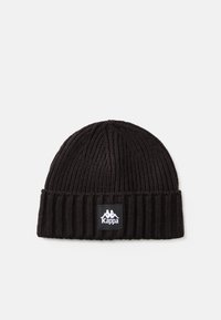 Gorro de punto negro con textura acanalada, con un dobladillo y un parche de logo Kappa blanco en la parte frontal.