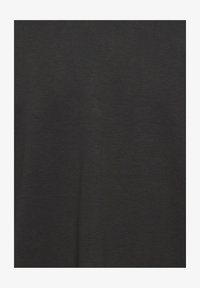 Seleccionado, true black