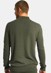 Just Cashmere HALF ZIPPED HIGH COLLAR - Neule - mottled khaki