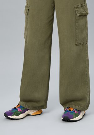 Flower Mountain TIGER HILL UNI - Baskets basses - violett-grün