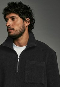 Next ZIP - Pulover din fleece - black