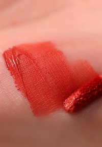 Unleashia NON STICKY DAZZLE TINT - Lip stain - nice step