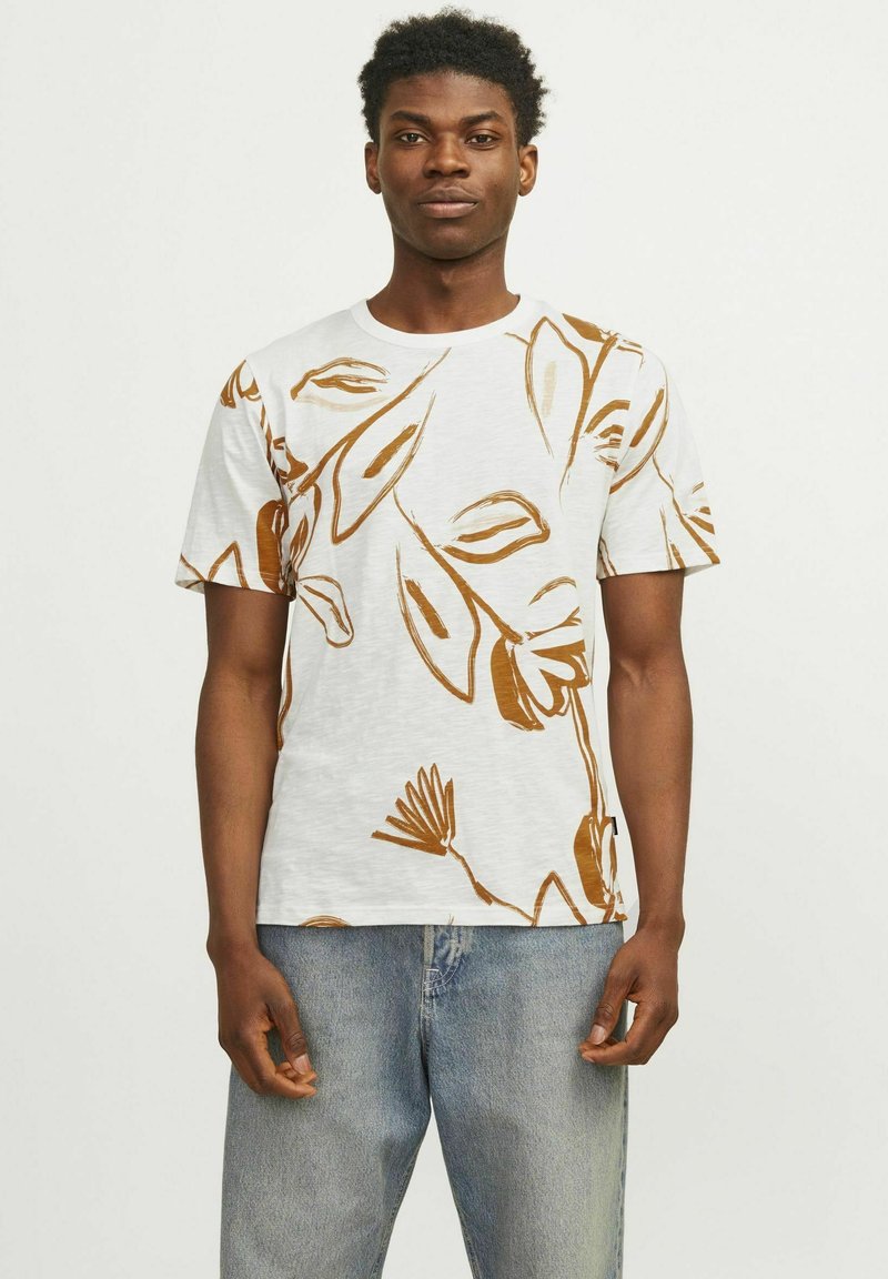 Jack & Jones PREMIUM ALL OVER RUNDHALS - T-shirt med print - sudan brown