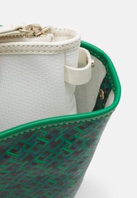 Tommy Hilfiger MONOPLAY TOTE - Shopping bag - olympic green