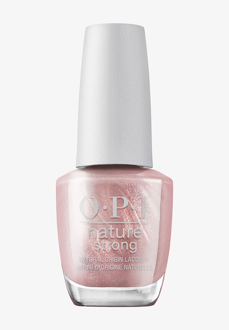 OPI Nature Strong neglelakflaske med naturligt oprindelse, lyserød shimmer, med hvid tekstureret låg på hvid baggrund.