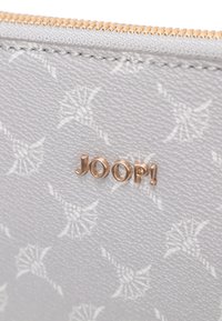 JOOP! STELLA  taupe