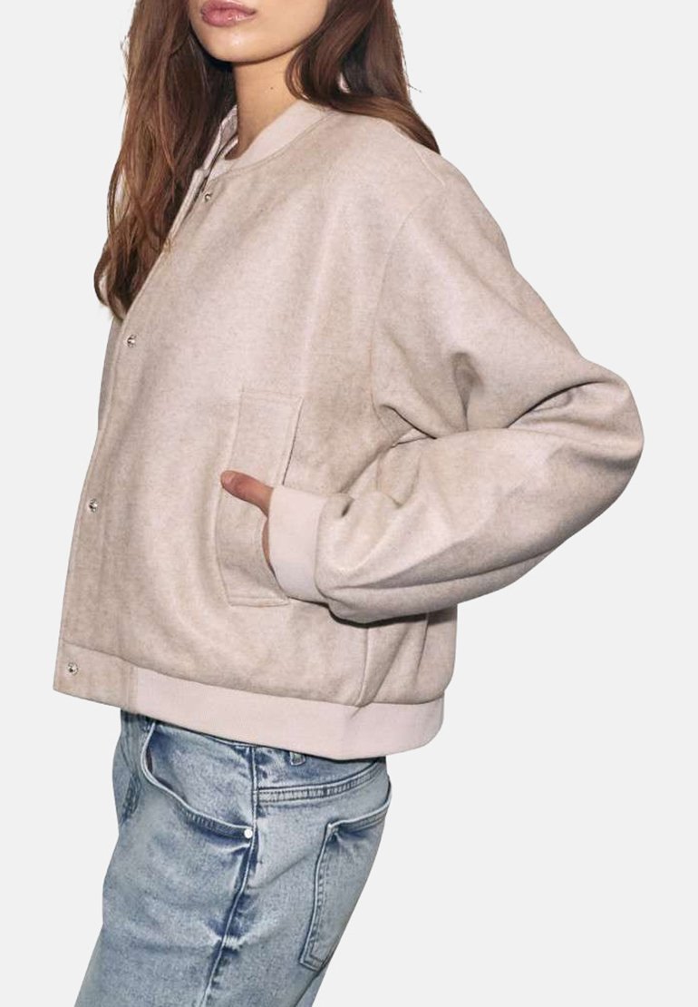 Noisy May Bomber-jakk - beige