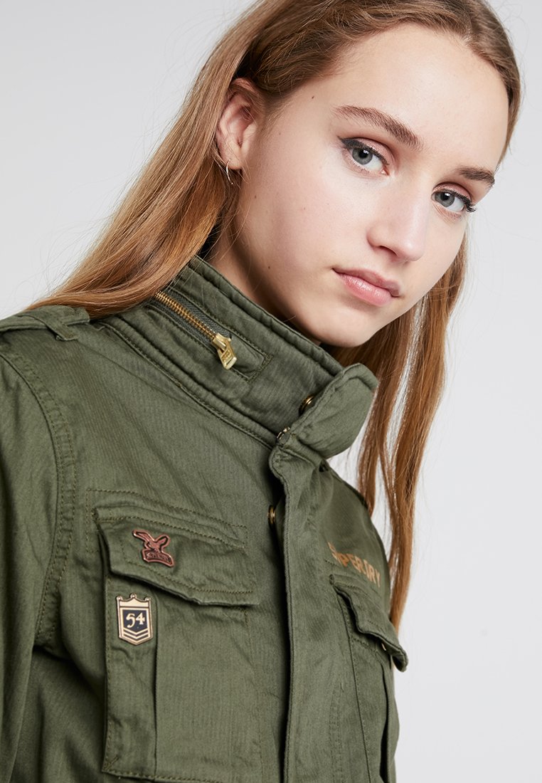 Superdry GLITTER ROCK ROOKIE Lett jakke khaki Zalando.no Superdry GLITTER ROCK ROOKIE Lett jakke khaki Zalando.no
