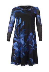 Schwarzes Kleid mit langen Ärmeln, das ein blaues Blumenmuster aufweist. Runder Halsausschnitt mit Perlen verziert. Glatte Stoffoberfläche mit leichtem Glanz.