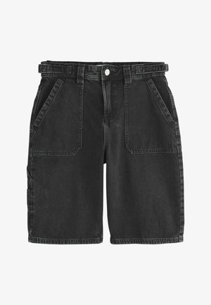 Pantaloni scurți din denim negru cu talie înaltă, nasture frontal, bretele laterale reglabile și buzunare mari frontale, pe fundal alb.