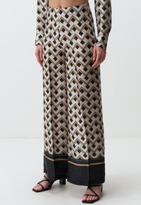 HIGH WAIST GEOMETRIC PATTERNED - Stoffhose - ecru