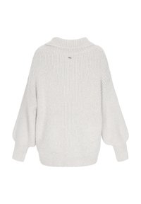 Pulover tricotat de culoare gri deschis, cu textură ribbită, croială oversized, mâneci tip balon și guler pliat. Prezintă un logo mic pe spate.