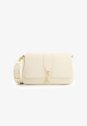 Beige Leder Umhängetasche mit strukturiertem Finish, goldenen Beschlägen, Klappenverschluss und verstellbarem Tragegurt mit Druckknopfverschluss und Nähdetails.