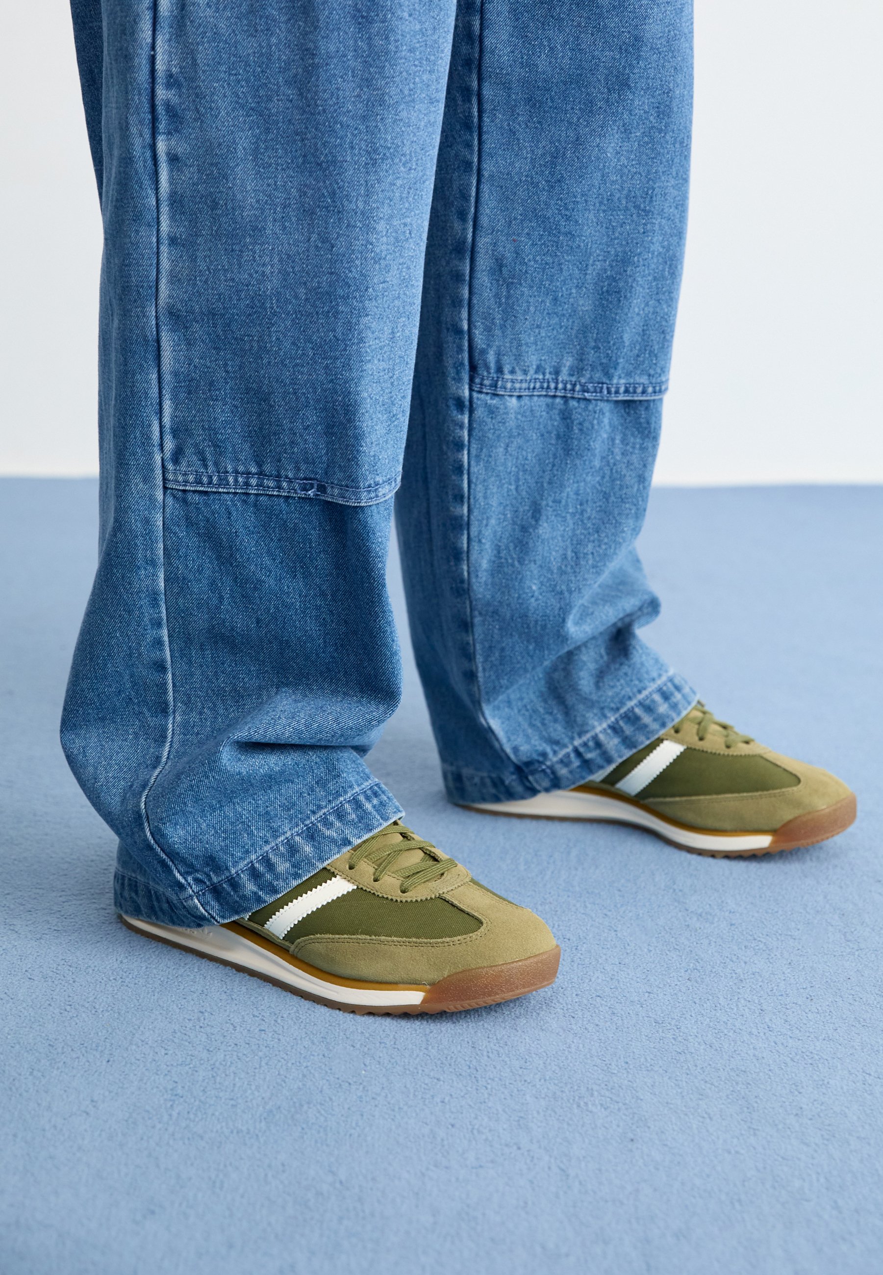 adidas Originals SL 72 RS UNISEX - Trainers - focus olive/off white/golden  beige/olive - Zalando.co.uk