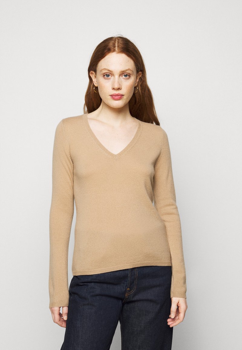 FTC Cashmere Sweter