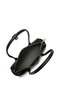 Schwarze Handtasche aus Leder mit zwei Griffen, Reißverschluss und glatter Textur. Das Innere besteht aus dunkelgrauem Stoff, ist geräumig und hat keine zusätzlichen Fächer.