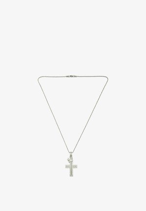 Collier chaîne en argent avec pendentif croix orné de petites pierres précieuses et un petit détail de couronne au sommet de la croix.