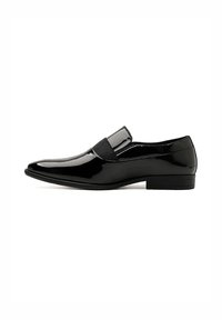 Chaussure formelle noire en cuir verni à enfiler, avec bout rond et bande élastique sur le dessus, talon bas empilé, vue de côté.