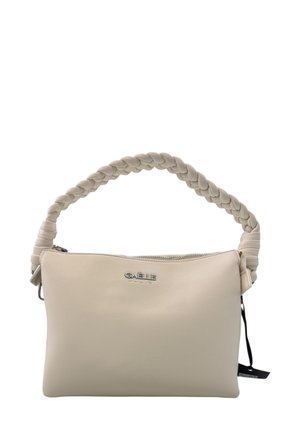 Borsa a mano in pelle beige con manico intrecciato, chiusura con zip e logo impresso sul davanti. Texture liscia e design minimalista.