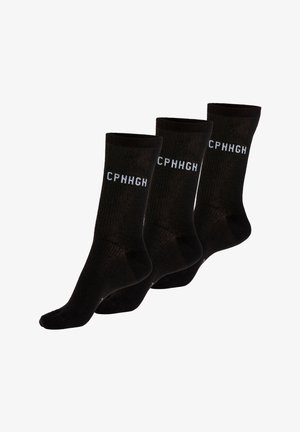Drei schwarze Socken bis zur Mitte der Waden mit weißem "CPHHGN"-Text, nebeneinander auf weißem Hintergrund angeordnet.