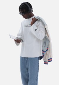 Megaman Sweatshirt - weiß