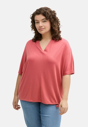 PLUS SIZE MIT V-AUSSCHNITT - T-Shirt basic - berry red
