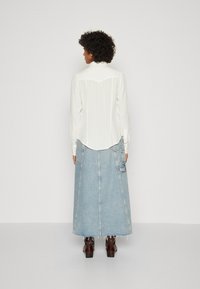 Wrangler WESTERN SHIRT - Button-down blouse - worn white