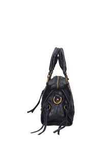 Borse a tracolla in pelle nera con finitura testurizzata, chiusura con zip superiore, doppio manico e dettagli in metallo dorato sui lati.