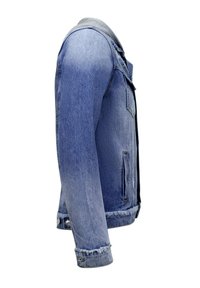 Denimjas met een klassiek ontwerp, lichtblauwe kleur, rafelige onderrand en twee voorkruppockets. Heeft een knoopsluiting aan de voorkant en een puntige kraag.