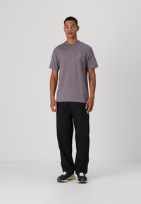 HUF TEE UNISEX - Print T-shirt - light plum