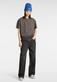 Vans SIRELLE  POCKET PUDDLE - Džíny Relaxed Fit - black