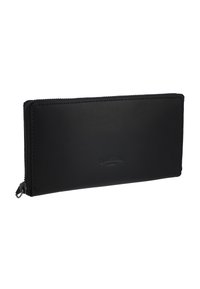 Cartera de cuero negro con una textura suave, cierre de cremallera y logotipo en relieve. Presenta una forma rectangular con bordes cosidos.