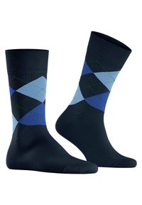 Calcetines azul oscuro con un patrón de diamantes en azul claro y negro, con acentos de costura verde. Borde superior acanalado. Textura suave.