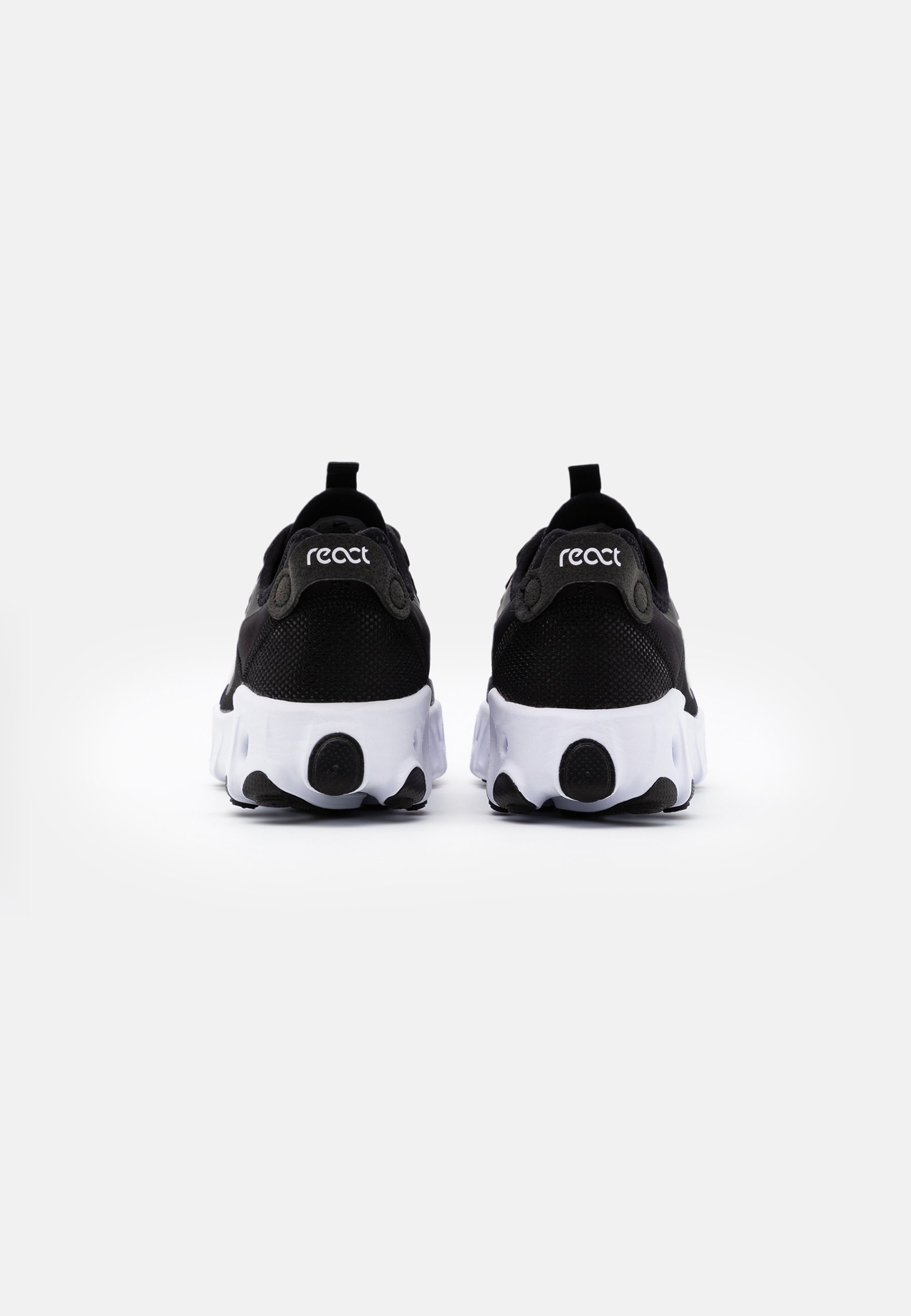 black & white react art3mis trainers