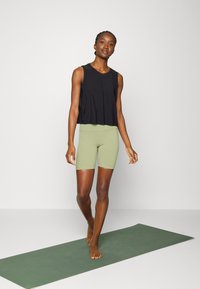 Athleta ULTIMATE MUSCLE TANK - Top - black